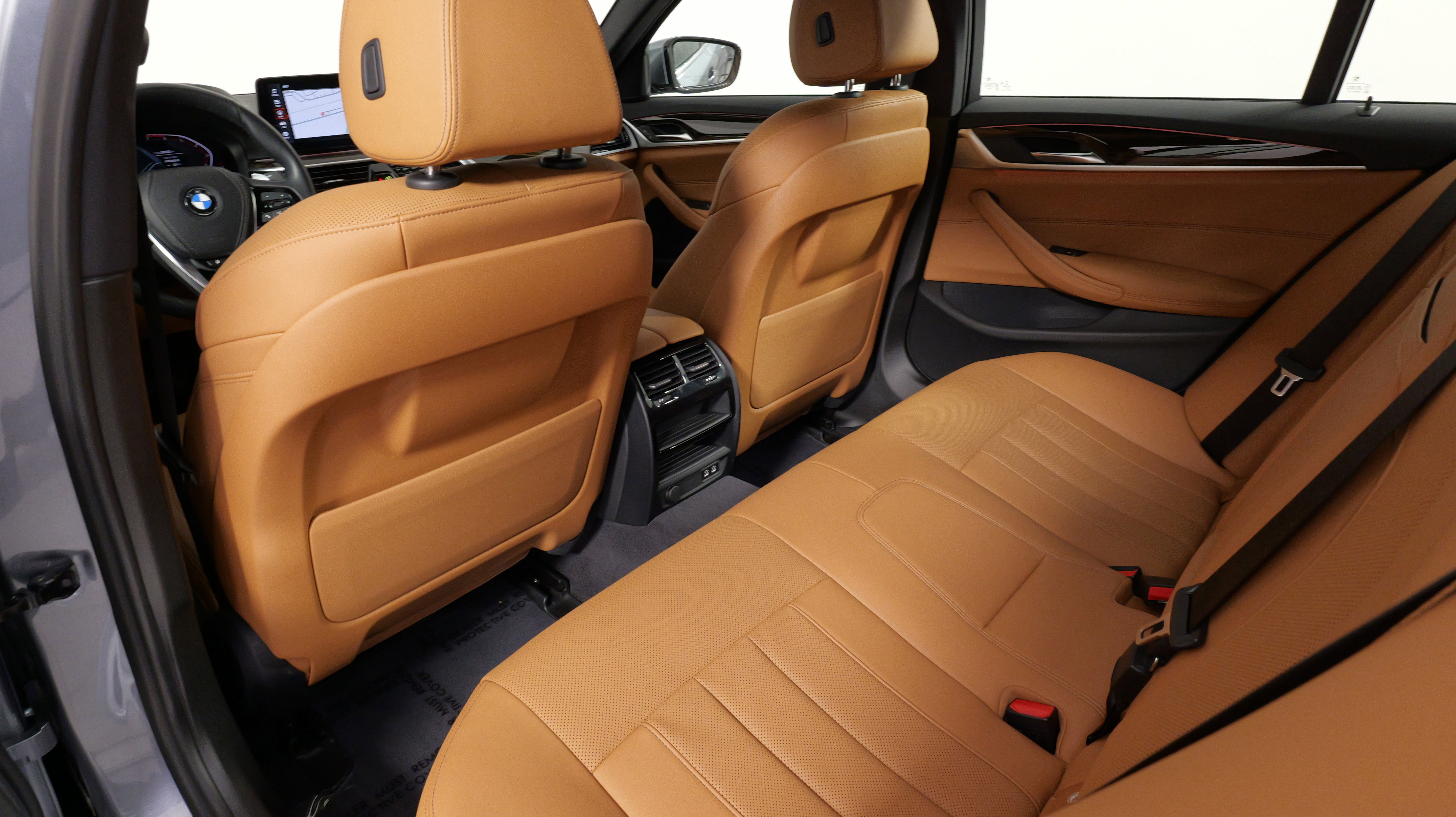 Used 2022 BMW 530i xDrive w/ Convenience Package image 35