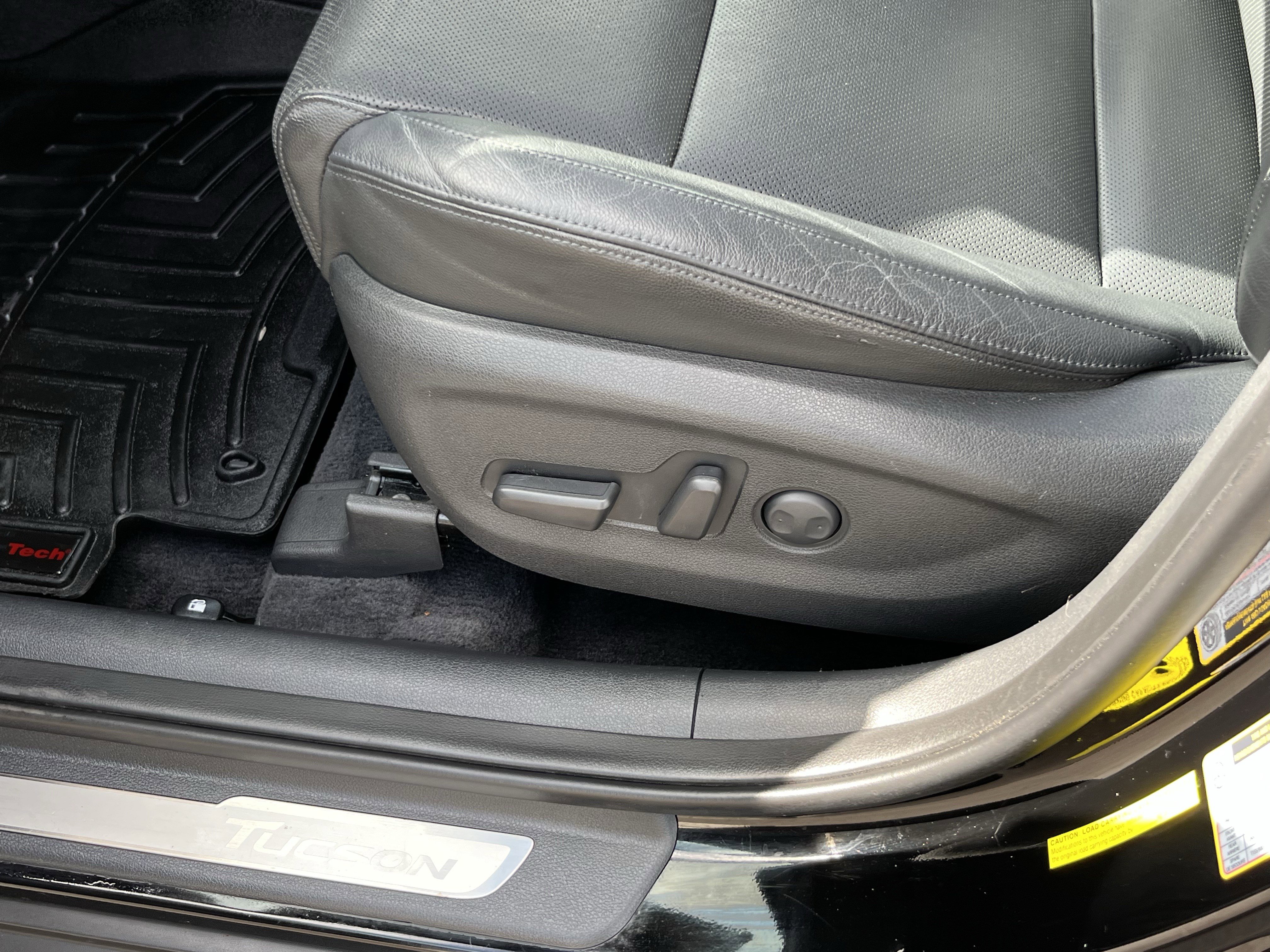 Used 2016 Hyundai Tucson Limited w/ Option Group 03 AWD/4WD image 19