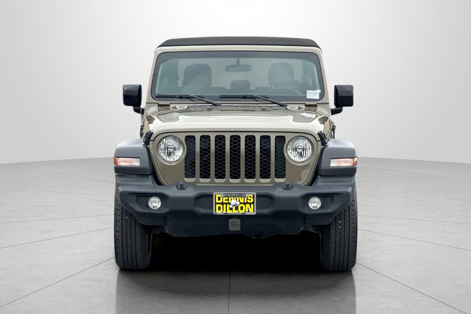 Used 2020 Jeep Gladiator Sport w/ Quick Order Package 24S image 9