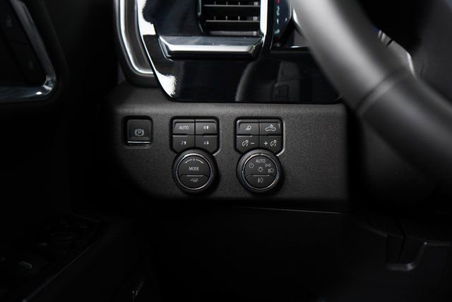 Used 2026 Chevrolet Silverado 1500 LT Trail Boss w/ LT Trail Boss Premium Package image 18