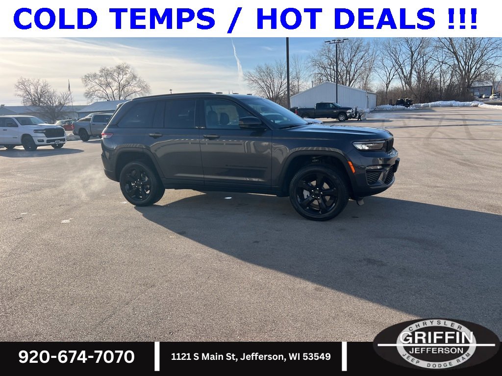 New 2025 Jeep Grand Cherokee Limited w/ Black Appearance Package image 5