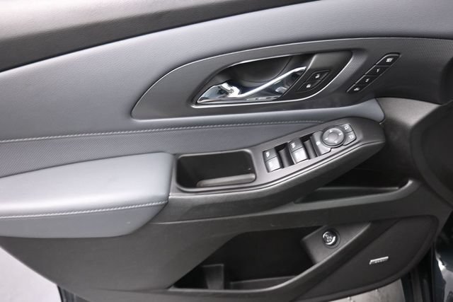 Used 2019 Chevrolet Traverse Premier w/ Driver Confidence II Package FWD image 9