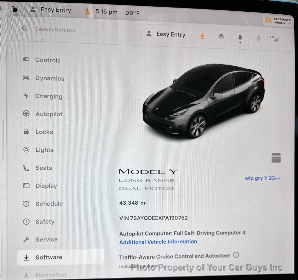 Used 2023 Tesla Model Y AWD image 19