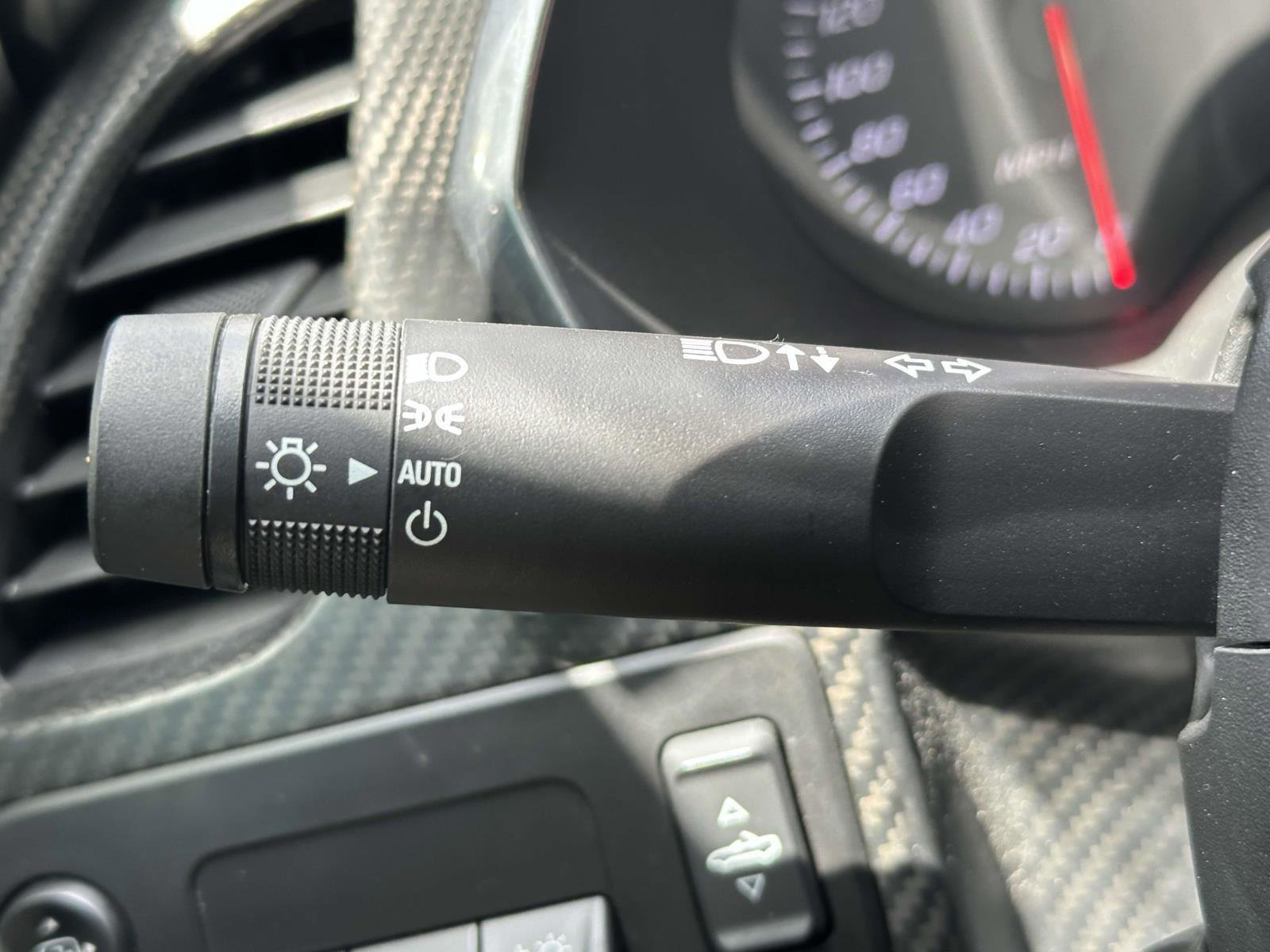 Used 2015 Chevrolet Corvette Z06 w/ 3LZ Preferred Equipment Group image 27