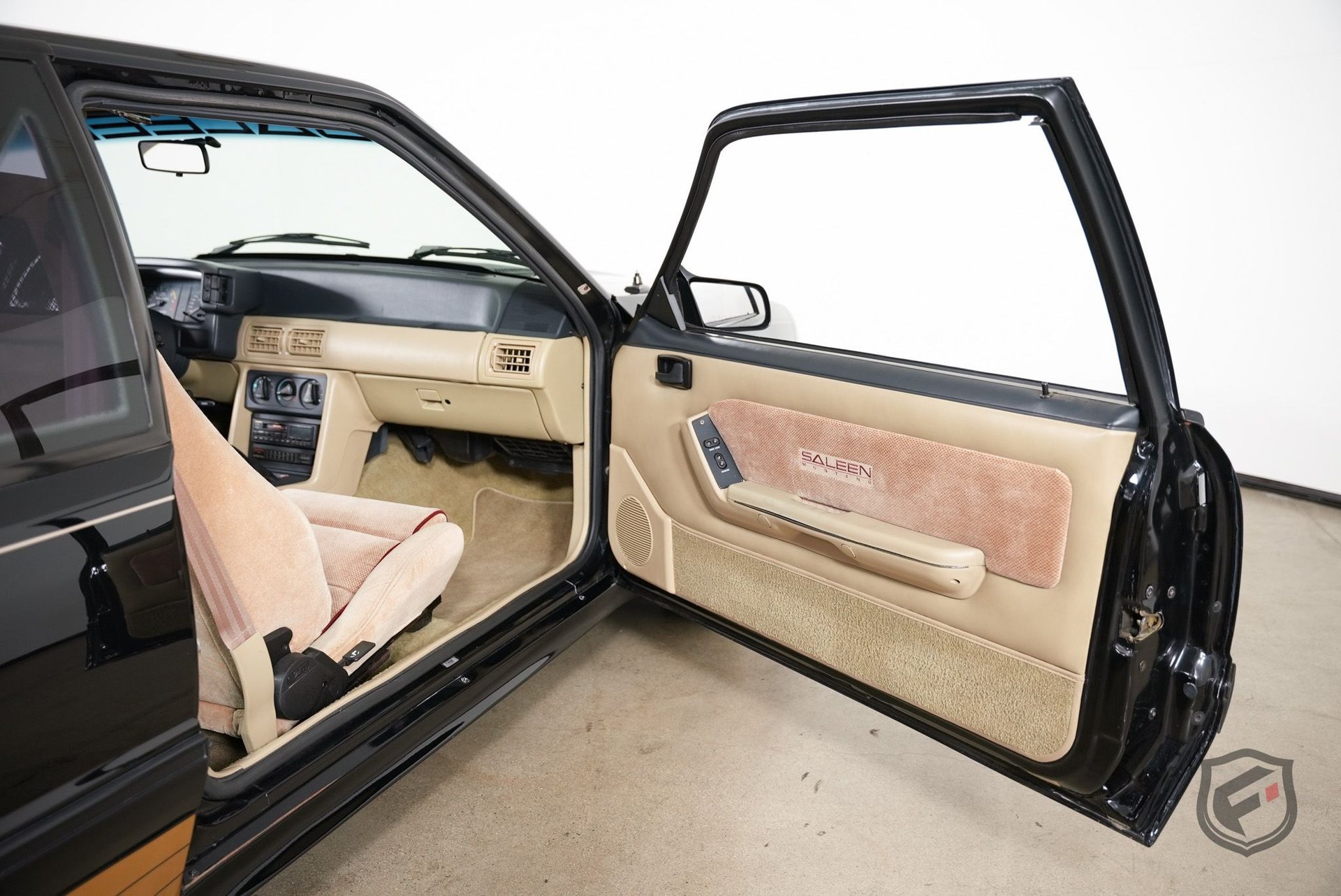 Used 1989 Ford Mustang LX RWD image 32