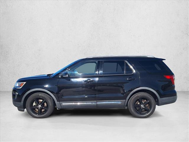 Used 2018 Ford Explorer XLT w/ Equipment Group 202A image 8