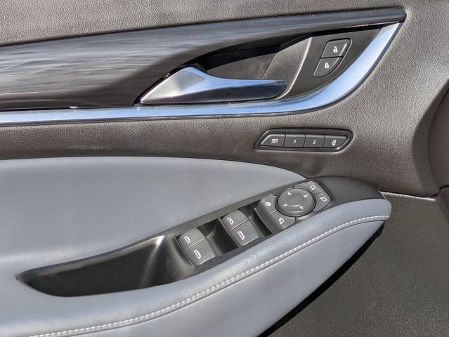 Used 2024 Buick Enclave Premium AWD/4WD image 13
