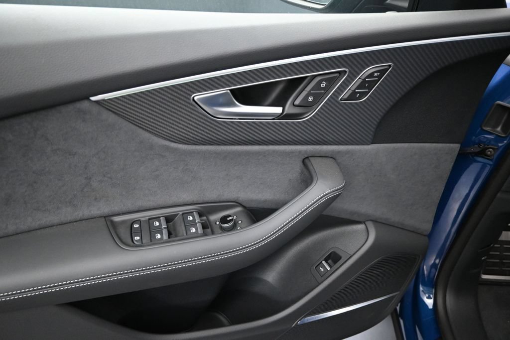 New 2026 Audi SQ8 Premium Plus AWD/4WD image 6
