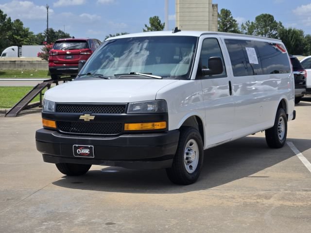Used 2024 Chevrolet Express 3500 LS RWD image 3