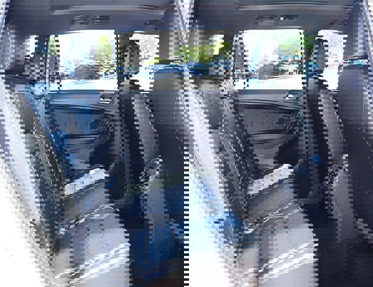 Used 2021 Volkswagen Tiguan SEL Premium R-Line image 29