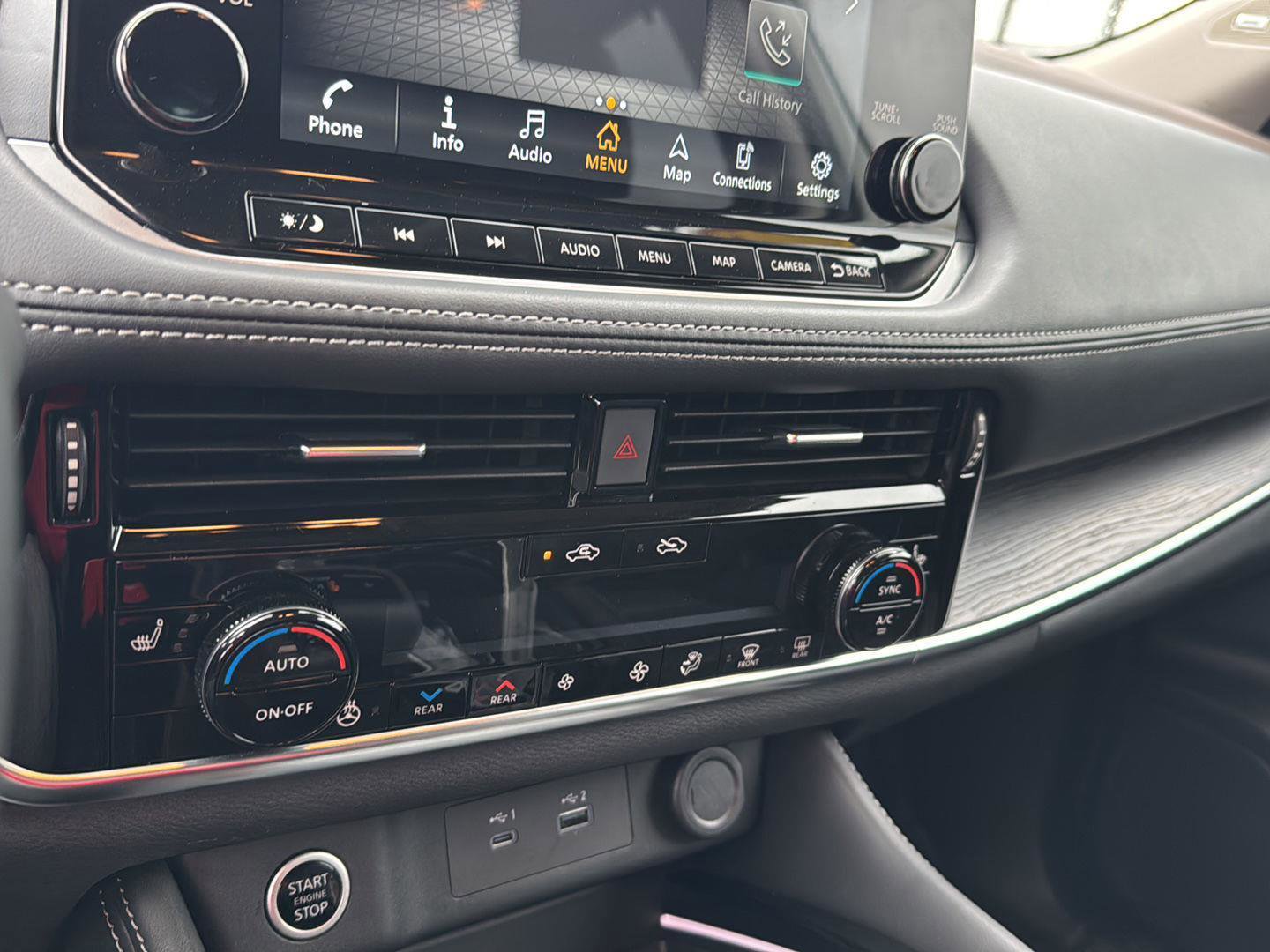 Used 2023 Nissan Rogue Platinum w/ Platinum Premium Package image 22