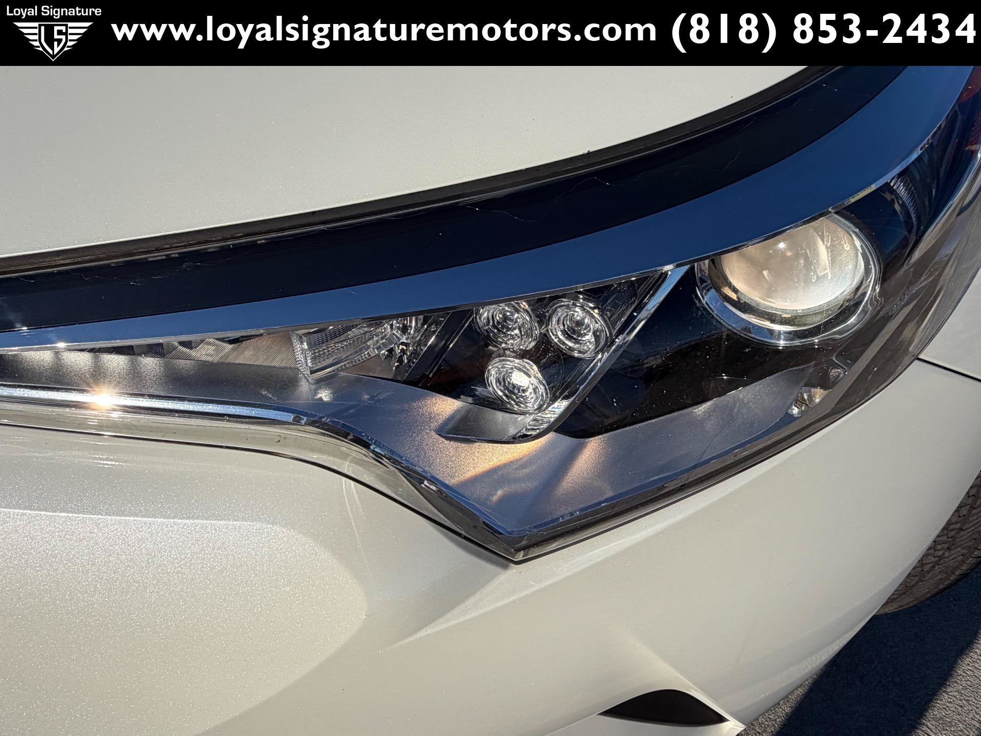 Used 2018 Toyota C-HR XLE FWD image 32