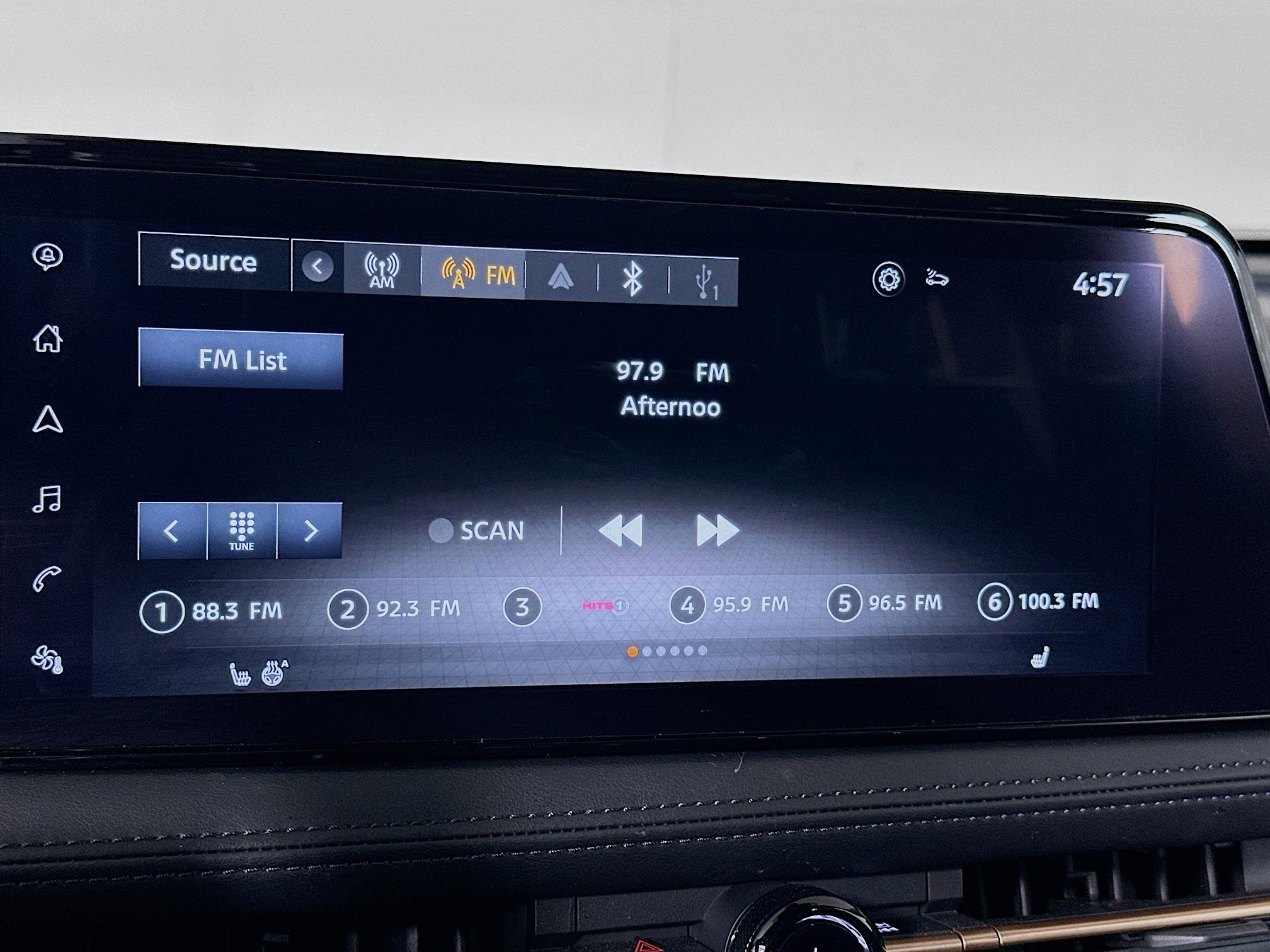 Used 2023 Nissan Ariya FWD image 21