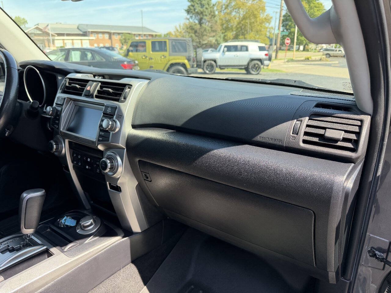 Used 2011 Toyota 4Runner Limited AWD/4WD image 12