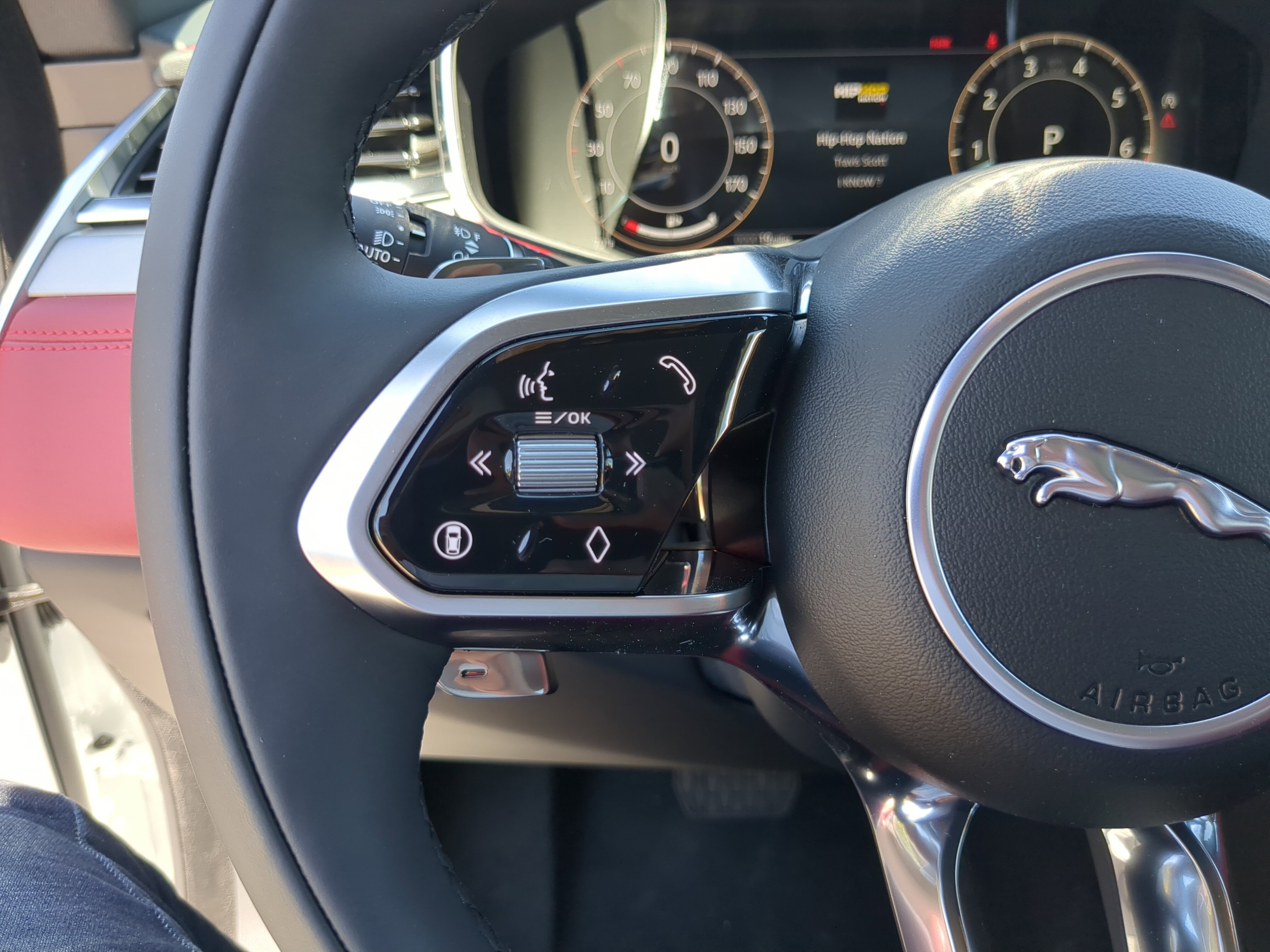 New 2026 Jaguar F-PACE R-Dynamic S image 25