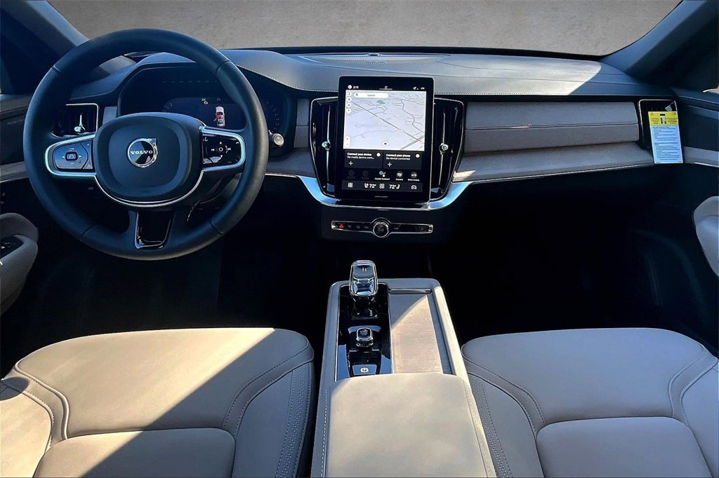 New 2026 Volvo XC90 T8 Plus image 5