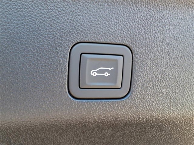 New 2026 GMC Yukon Elevation image 16