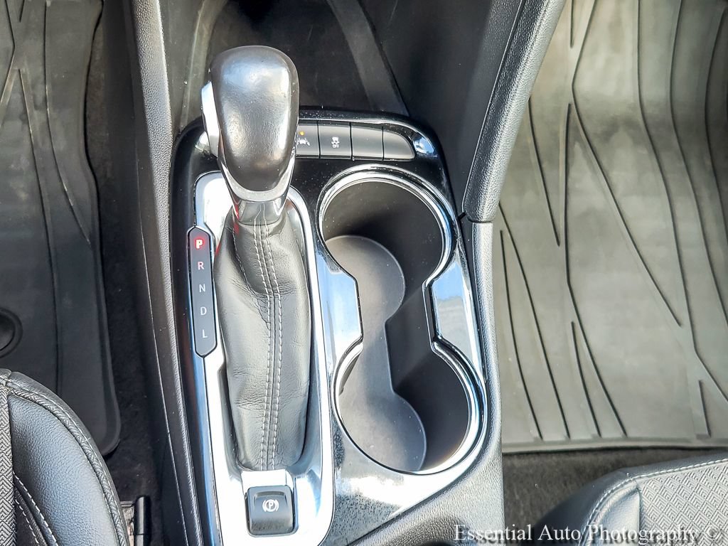 Used 2022 Buick Encore GX Select AWD/4WD image 16