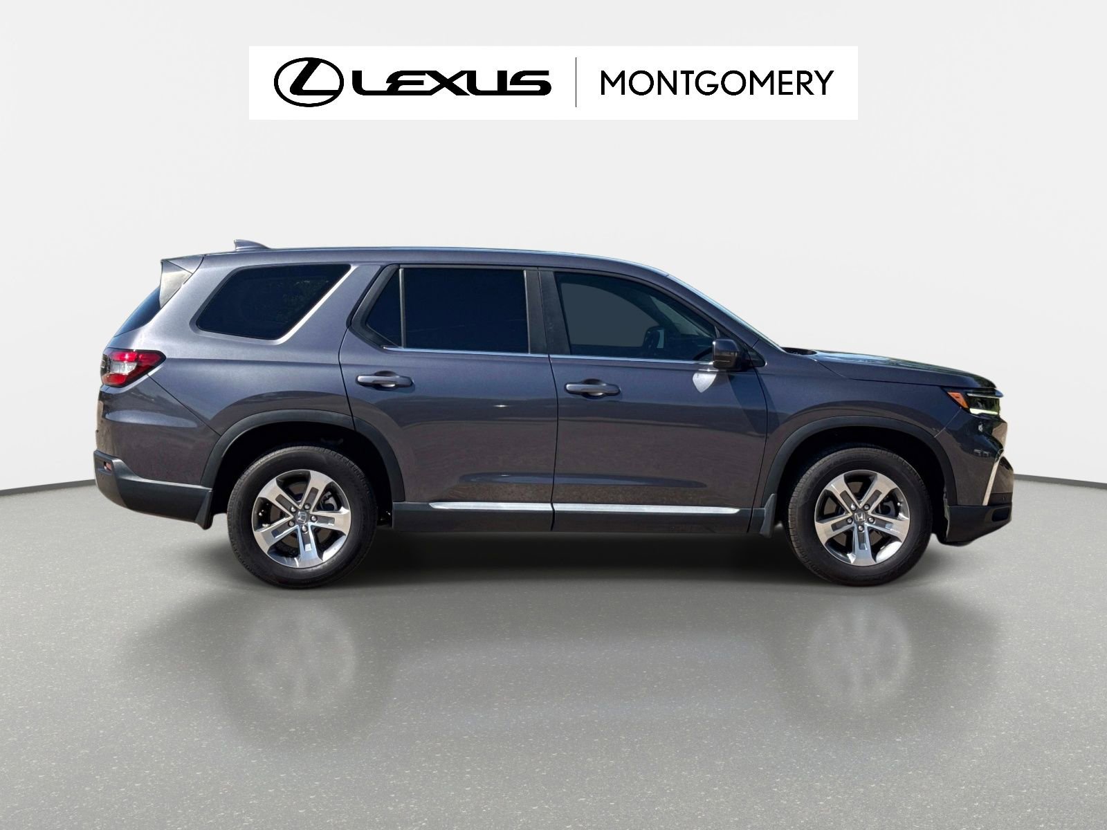 Used 2023 Honda Pilot EX-L image 2