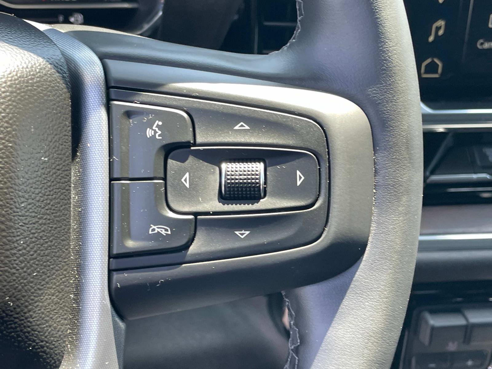 Used 2025 GMC Sierra 2500 SLT w/ SLT Premium Package image 12