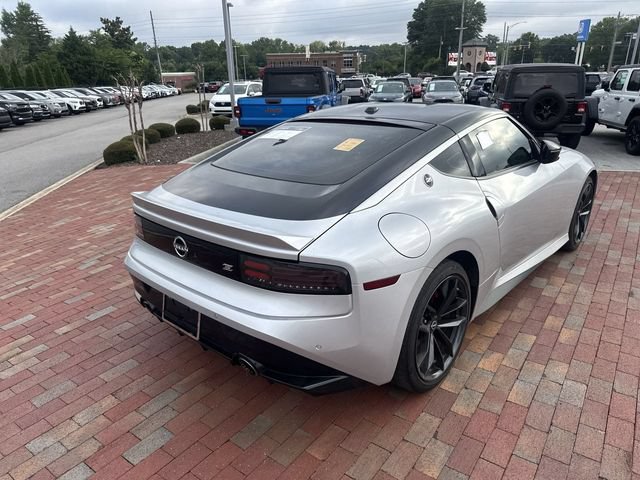 Used 2025 Nissan Z Performance w/ Floor Mat Package RWD image 14