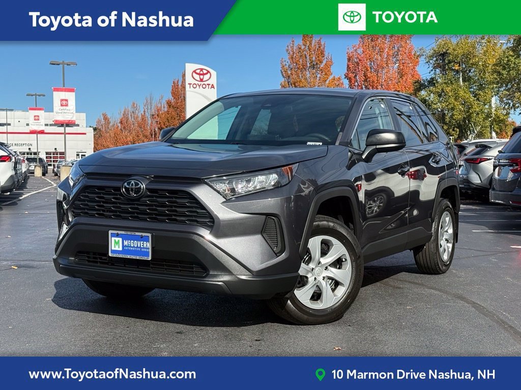 Used 2022 Toyota RAV4 LE AWD/4WD image 1