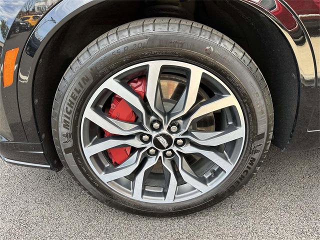 Used 2024 Cadillac XT6 Sport w/ LPO, Floor Liner Package image 8