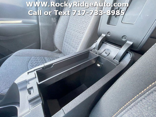 Used 2023 Chevrolet Equinox LT w/ LPO, Floor Liner Package image 35