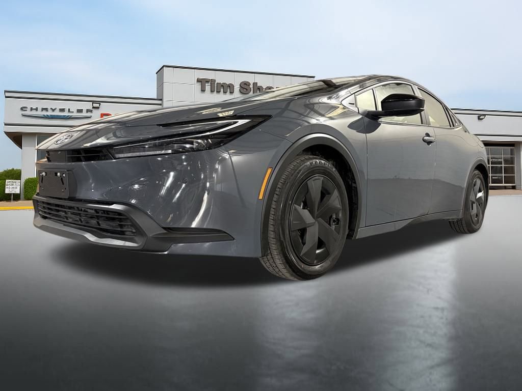 Used 2025 Toyota Prius LE image 8