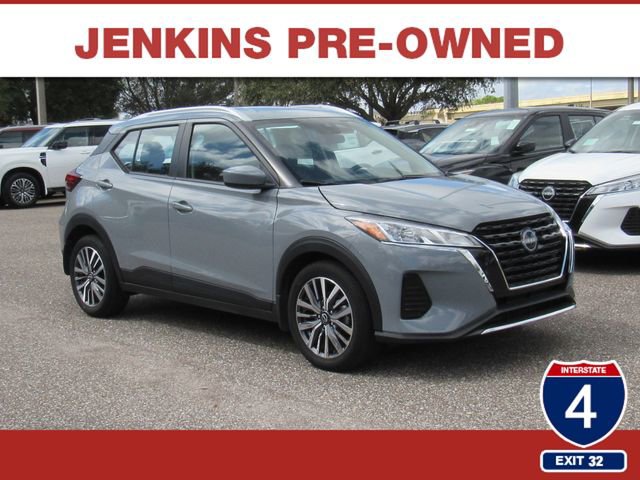 Used 2024 Nissan Kicks SV FWD image 1