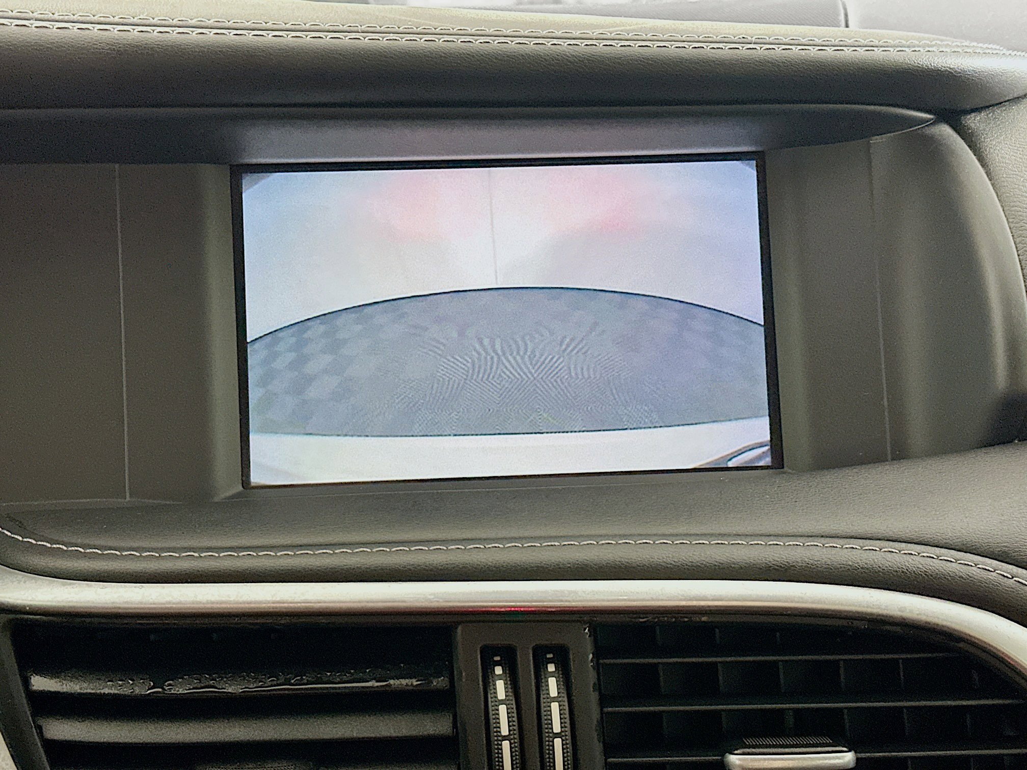 Used 2018 INFINITI QX30 FWD image 21