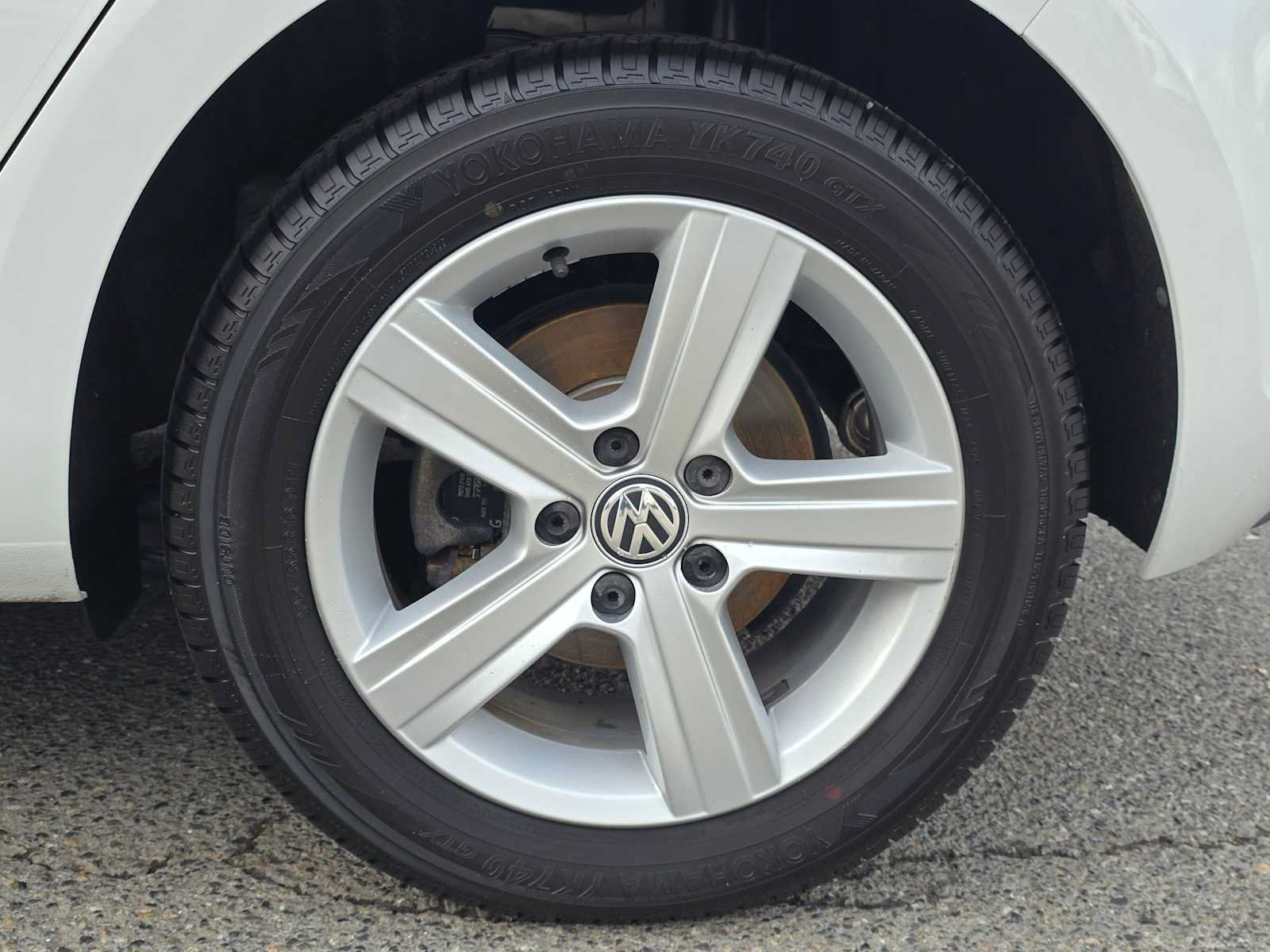 Used 2017 Volkswagen Golf Wolfsburg Edition FWD image 9