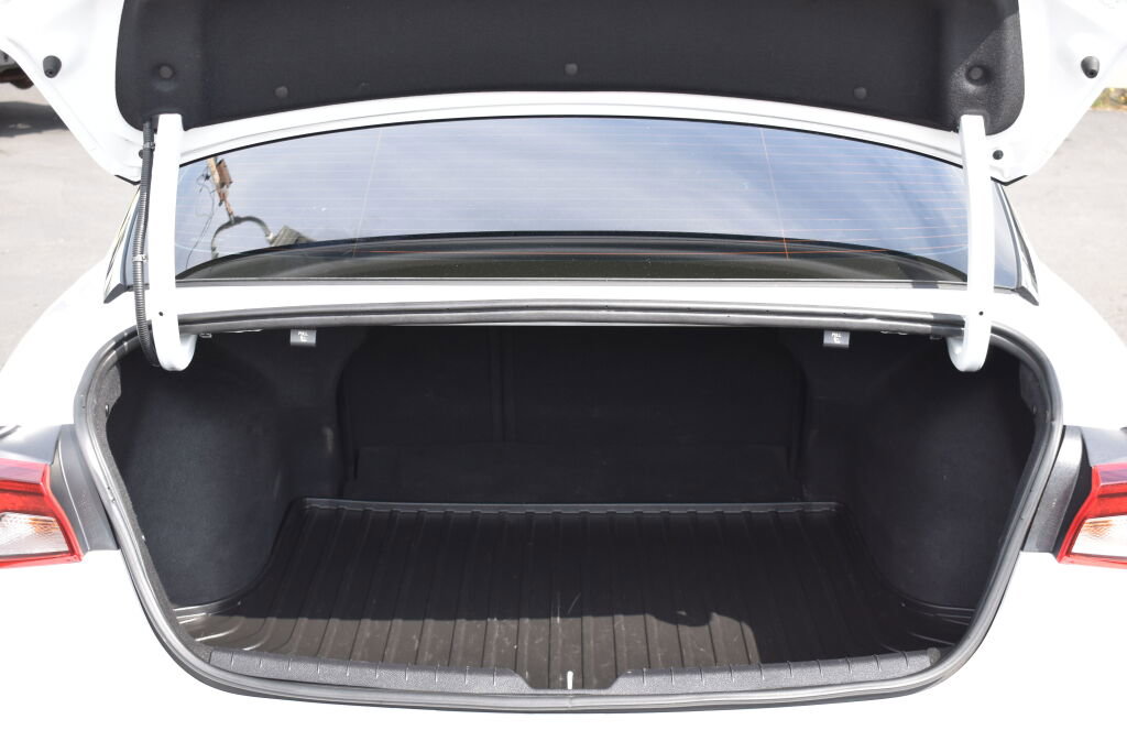 Used 2022 Kia K5 LXS image 28