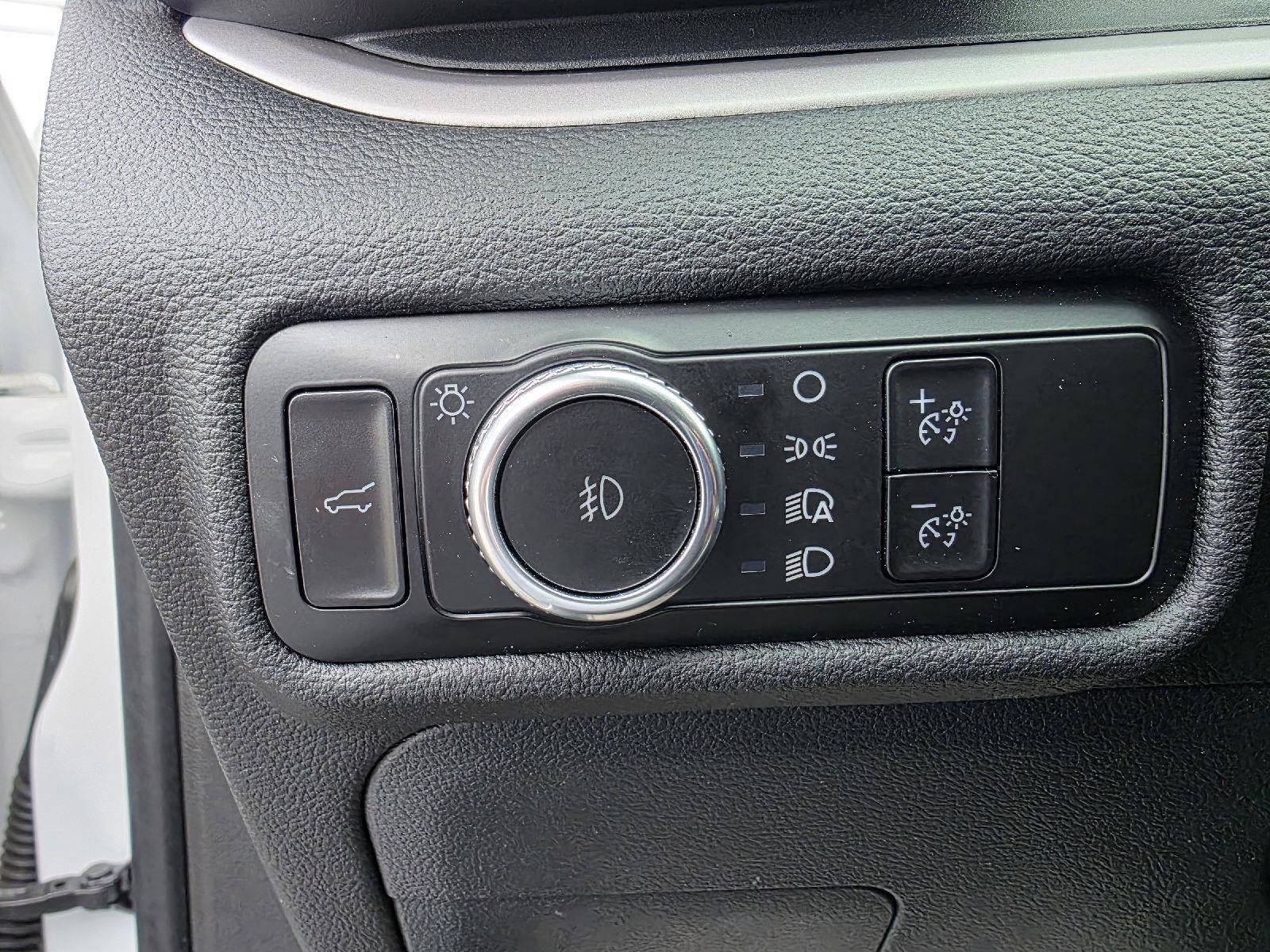 Used 2023 Ford Explorer XLT w/ Equipment Group 202A image 19