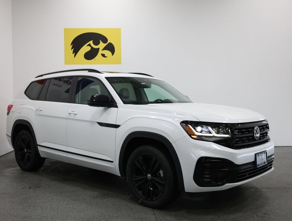 Certified 2023 Volkswagen Atlas SEL R-Line AWD/4WD image 6