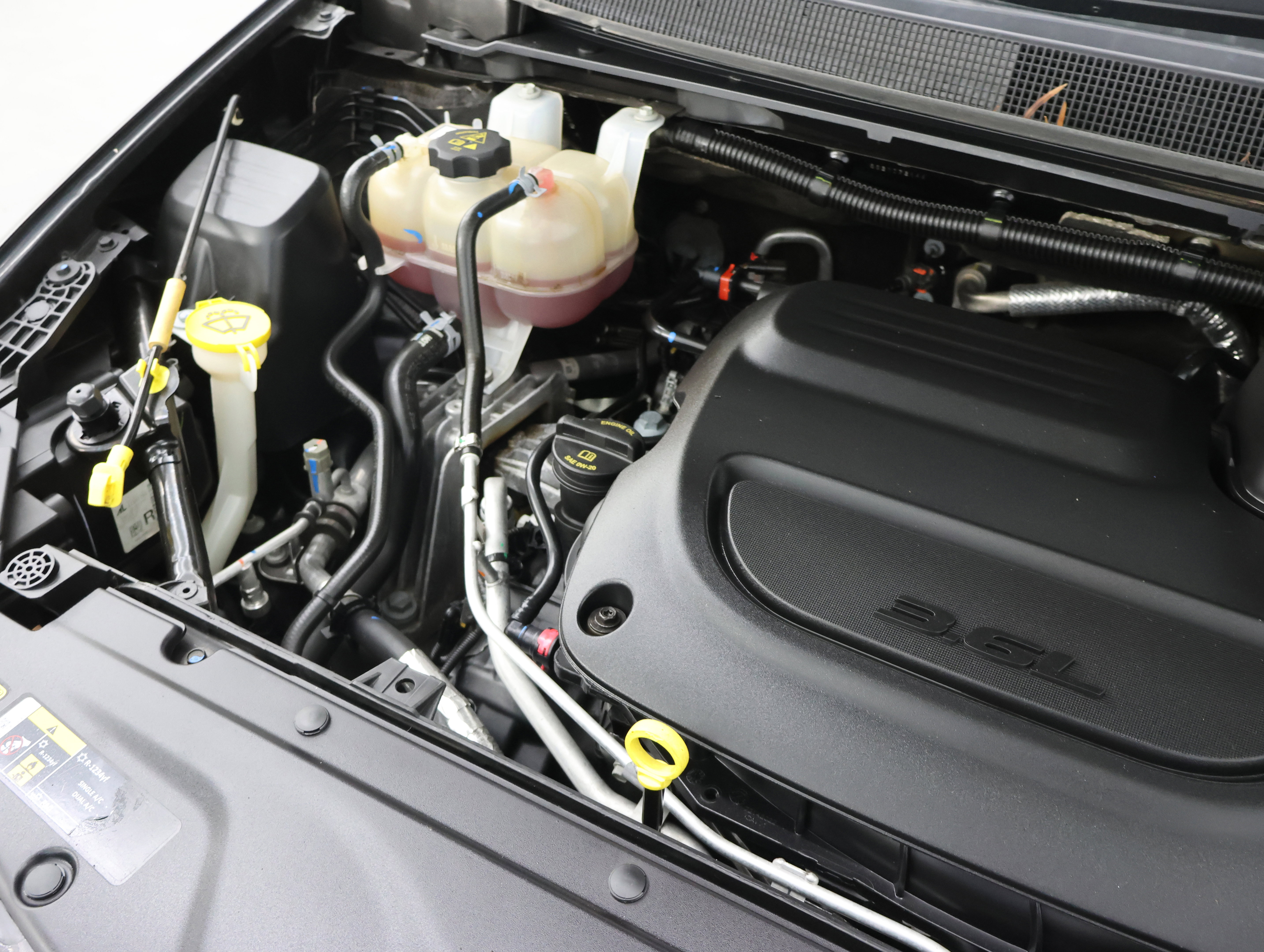 Used 2024 Chrysler Pacifica Touring-L FWD image 19