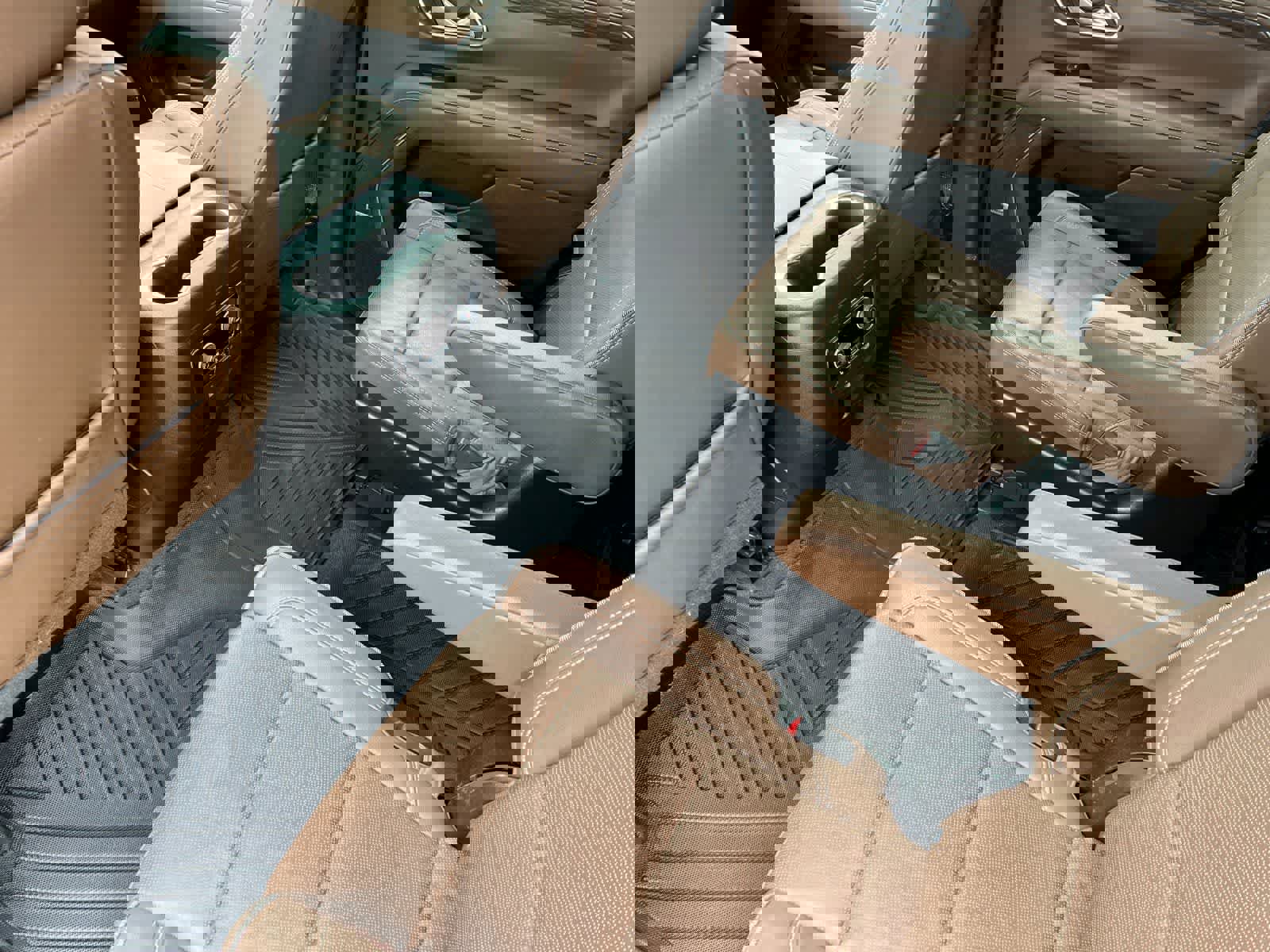 Used 2023 Chevrolet Tahoe High Country image 4