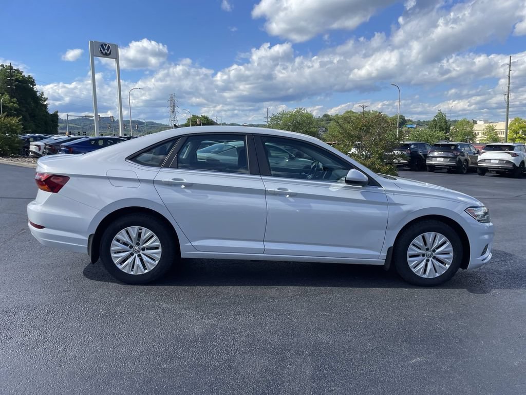 Used 2019 Volkswagen Jetta S w/ Driver Assistance Package FWD image 4