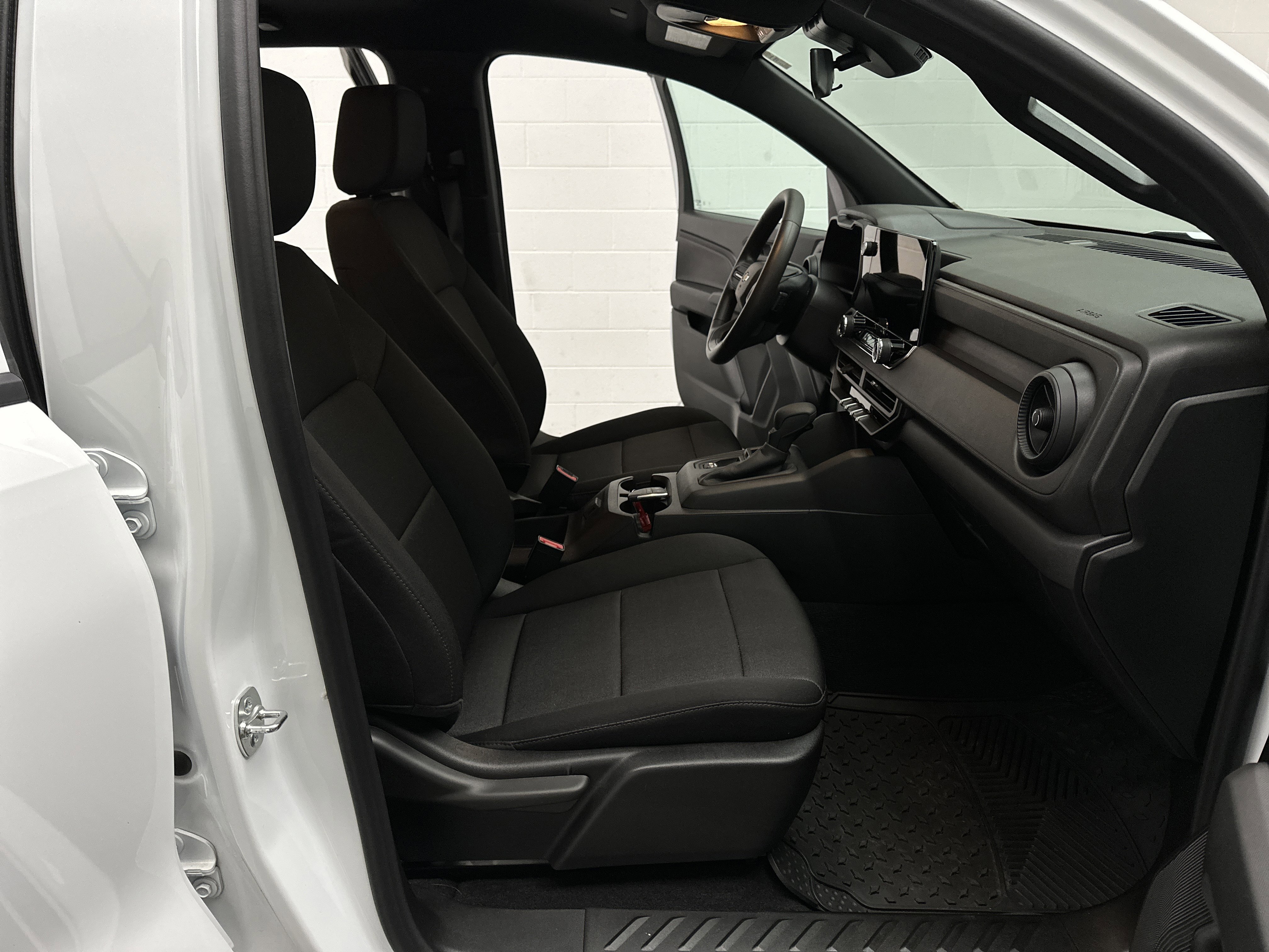 Used 2024 Chevrolet Colorado W/T image 19