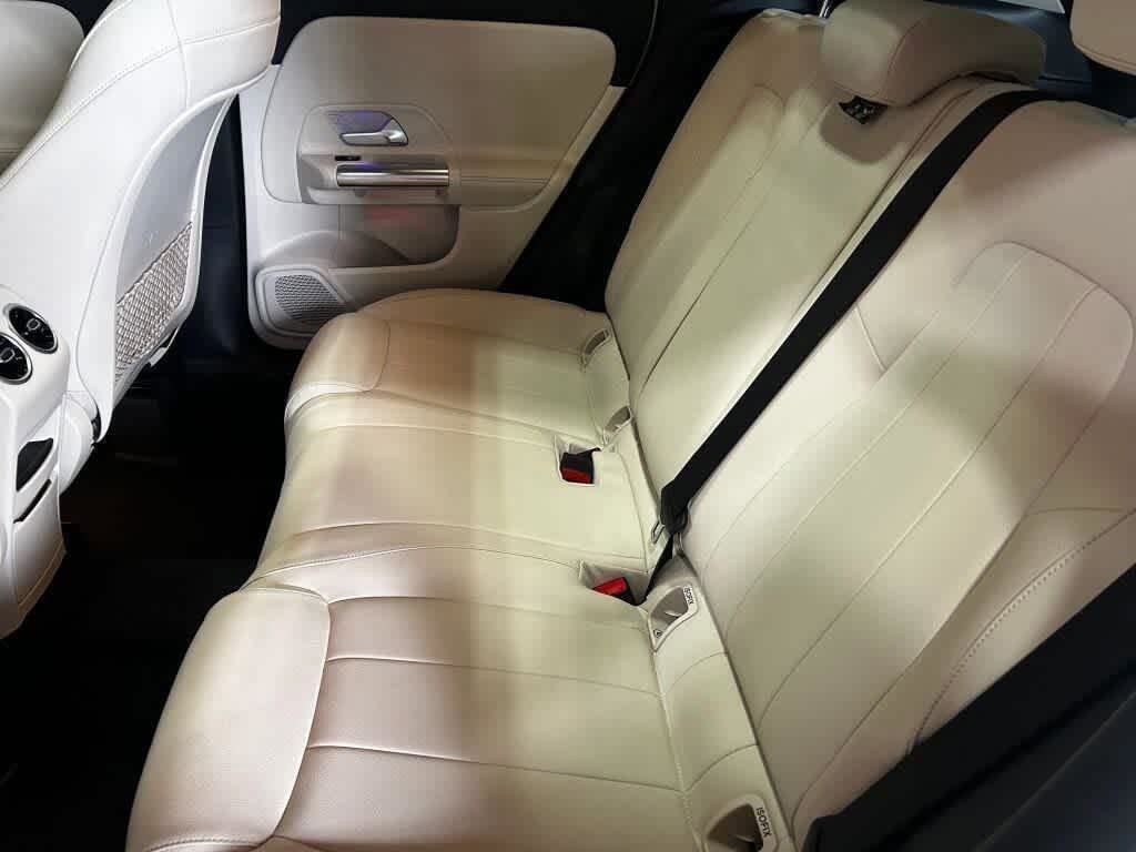 Certified 2021 Mercedes-Benz GLA 250 4MATIC image 17