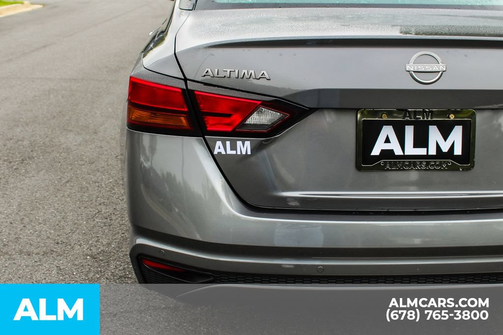 Used 2024 Nissan Altima 2.5 SV FWD image 12