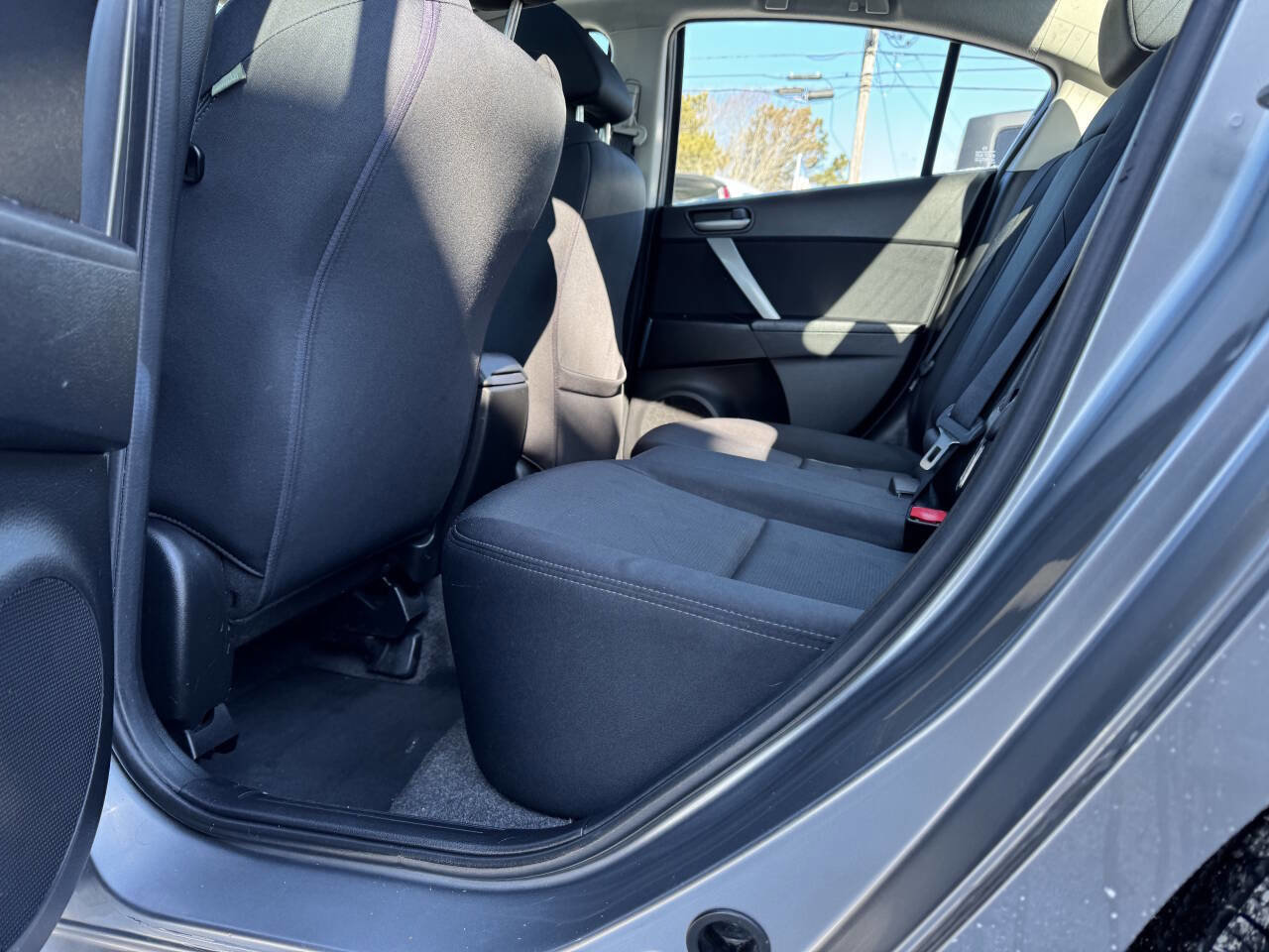 Used 2010 MAZDA MAZDA3 s Sport image 25