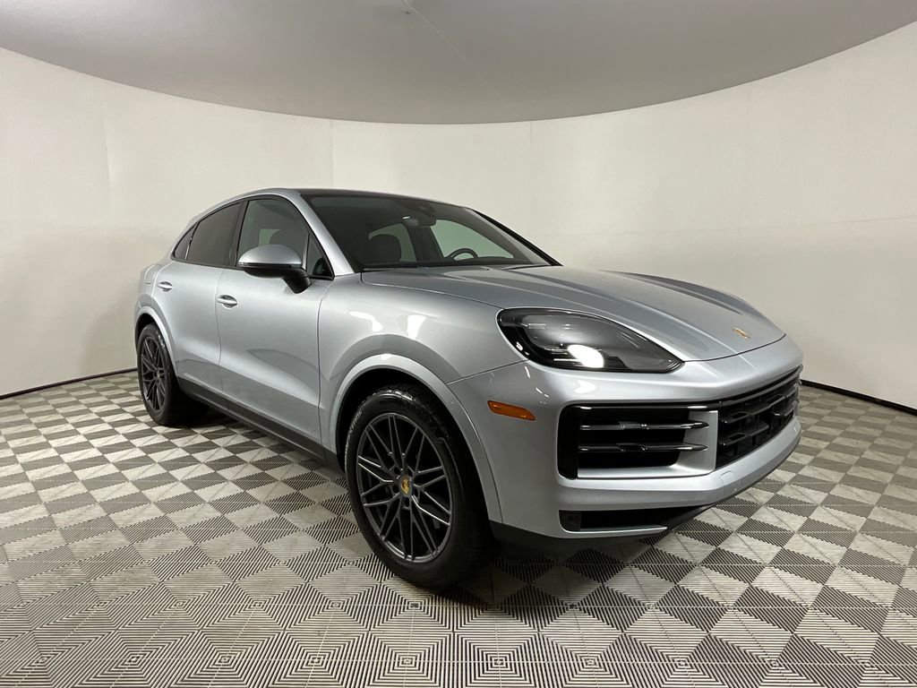 Used 2024 Porsche Cayenne Coupe image 7
