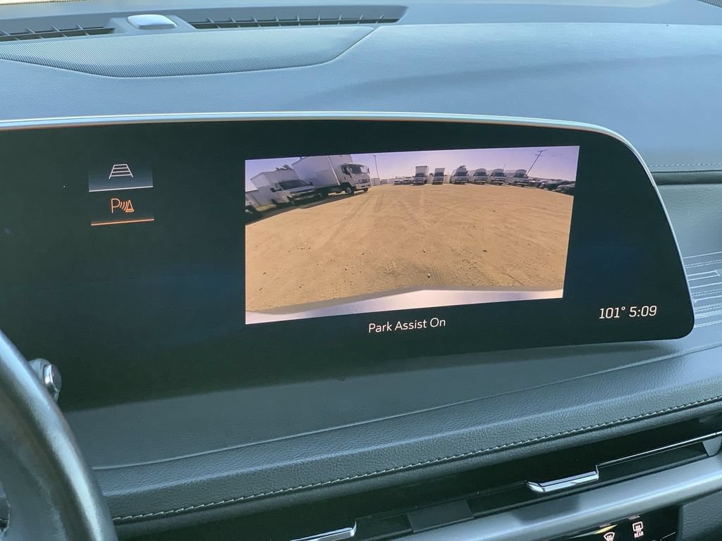 Certified 2024 Cadillac XT4 Premium Luxury FWD image 12
