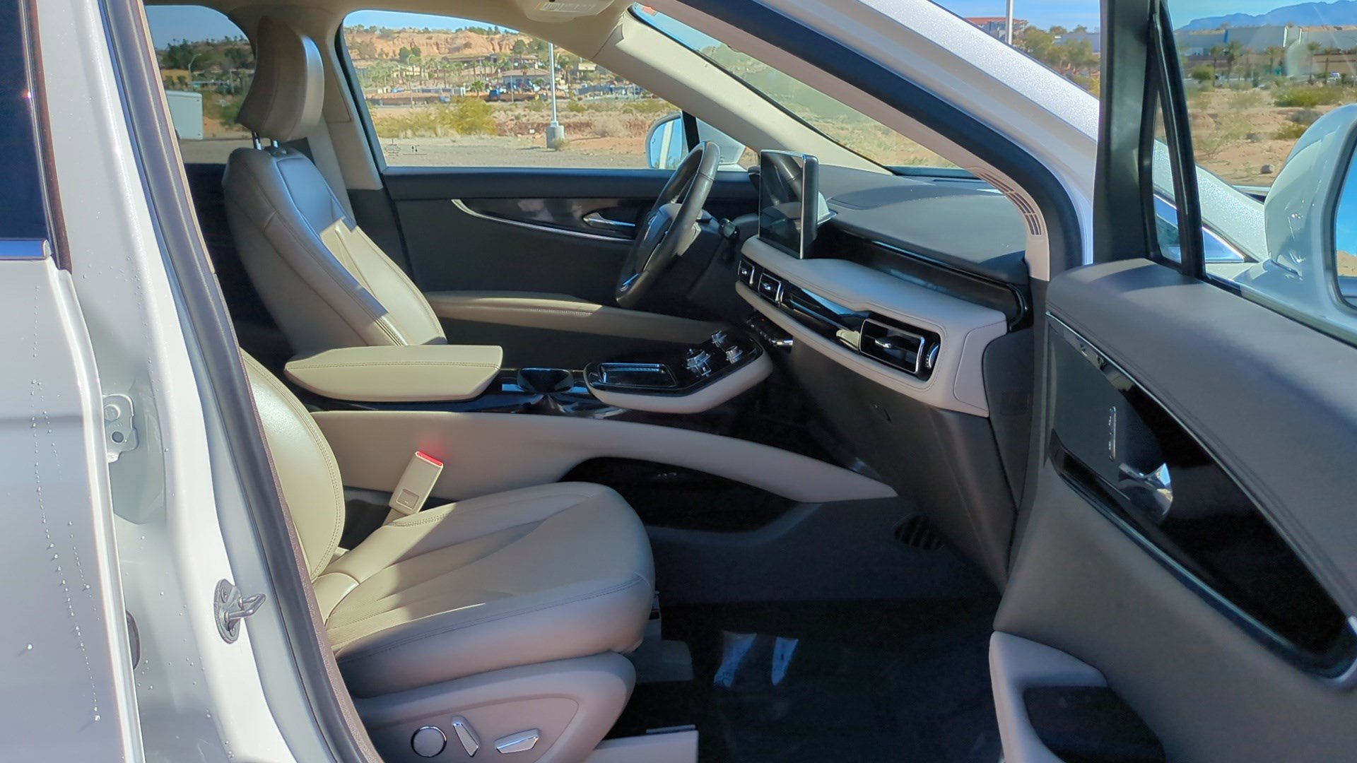 Used 2023 Lincoln Nautilus Reserve image 33