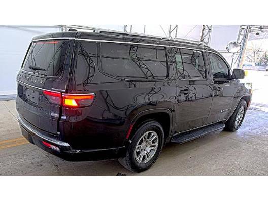 Used 2023 Jeep Wagoneer L 4WD image 4