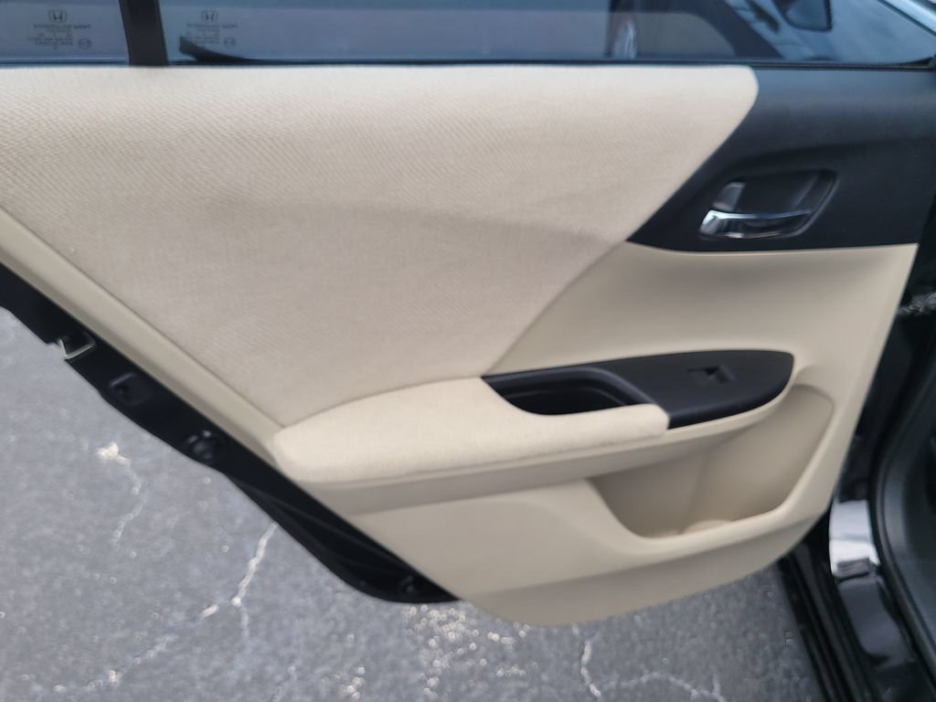 Used 2013 Honda Accord LX image 7