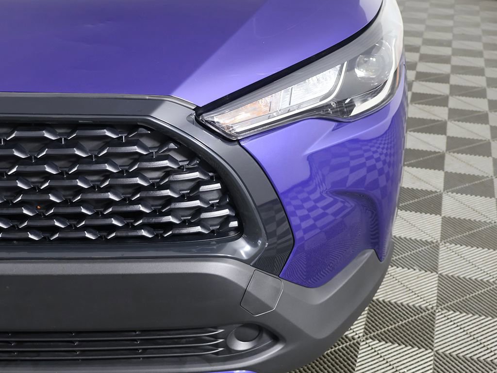 Used 2023 Toyota Corolla Cross LE image 12