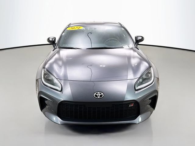 Used 2024 Toyota GR86 Premium image 2