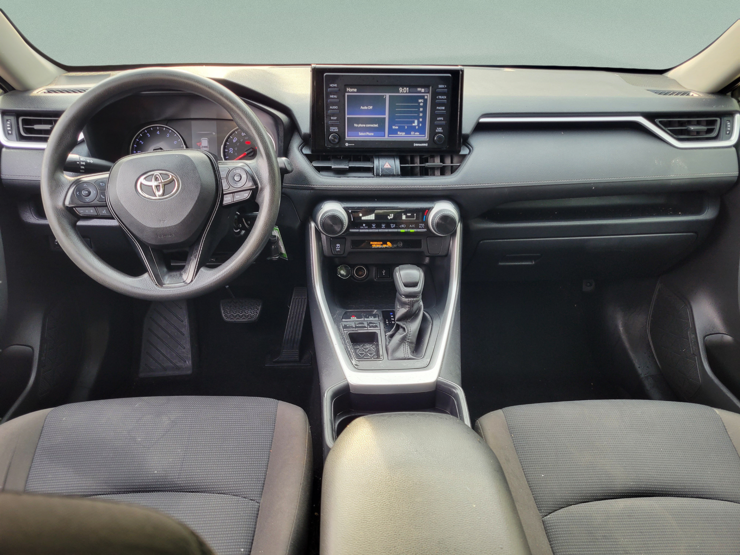 Used 2020 Toyota RAV4 LE w/ Carpet Mat Package FWD image 7